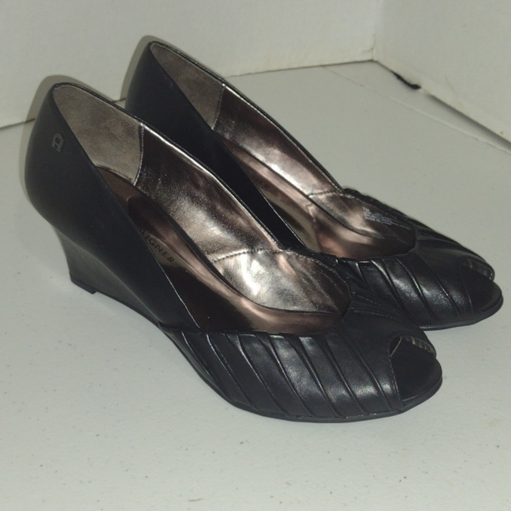Etienne Aigner Black Peep Toe Wedge Leather Heels Shoes size 7m
